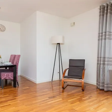 Atelier By Renters Apartment