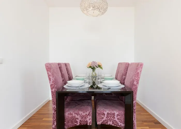 Atelier By Renters Apartman Varsó